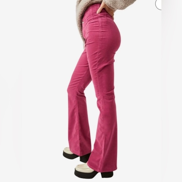 🆕 Free People Jayde flare cords in magenta size 26 - Picture 3 of 16